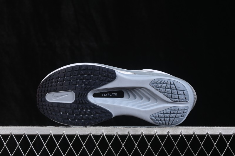 Nike Zoom Fly 6 Running Shoes with Lightweight React Foam and Carbon Fiber Plate - FN8454-104