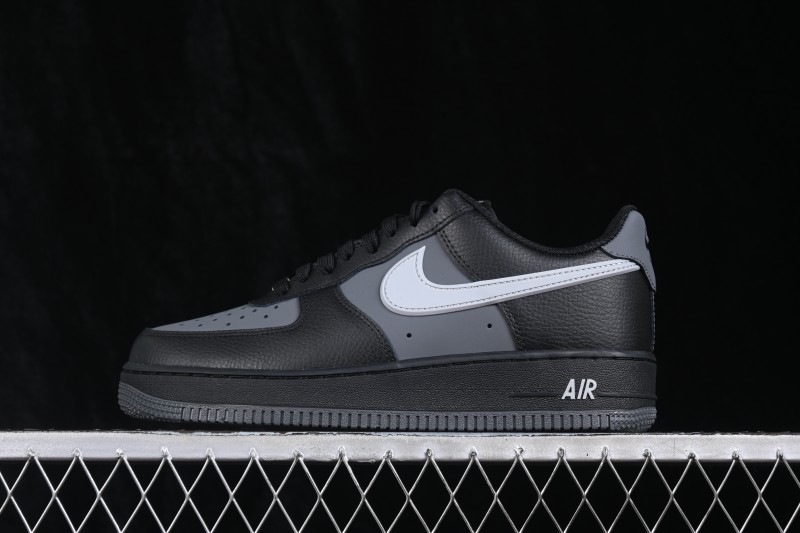 Nike Air Force 1 '07 Low Casual Skateboarding Shoes with Full-Length Air Cushion - IR1475-010