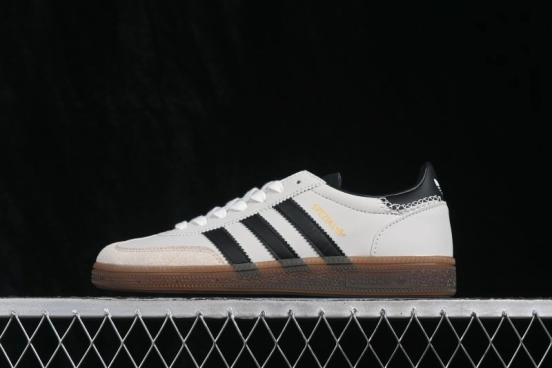 Adidas Handball Spezial Classic Retro Skateboarding Shoes with Suede Upper and Gum Sole - IE3698