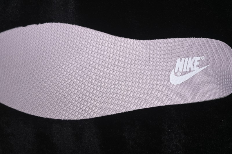 Nike SB Dunk Low Pastel Pink Skateboarding Shoes - IM6572-103