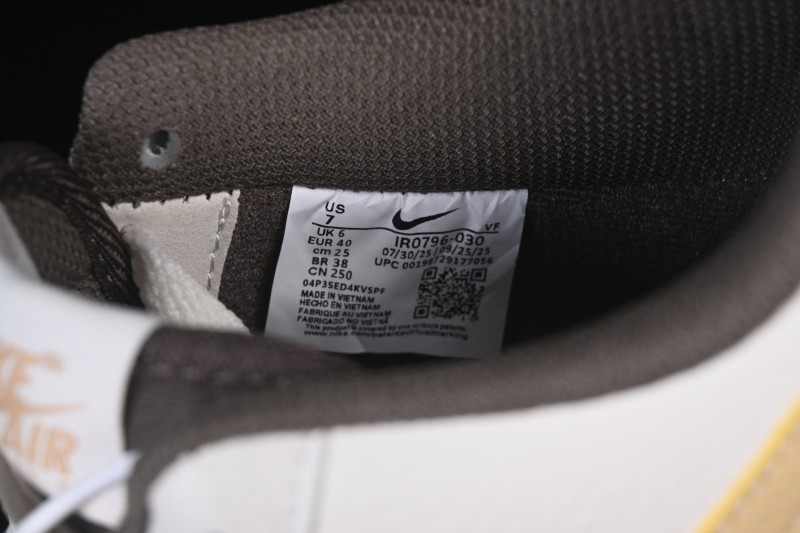 Nike Nike Air Force 1 '07 Low Retro Basketball Shoes with Air-Sole Cushioning - IR0796-030