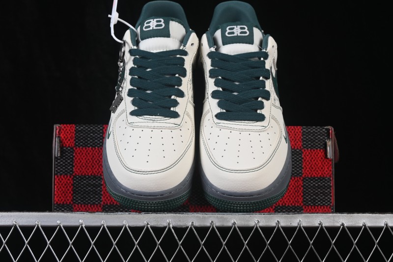 Nike Air Force 1'07 Low Basketball Shoes with Full-Length Air Cushion - KD1688-009