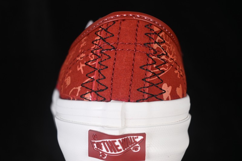 Vans Authentic Year of the Horse Low-Top Casual Skateboarding Shoes with Vulcanized Construction - VN000Z3UHRU