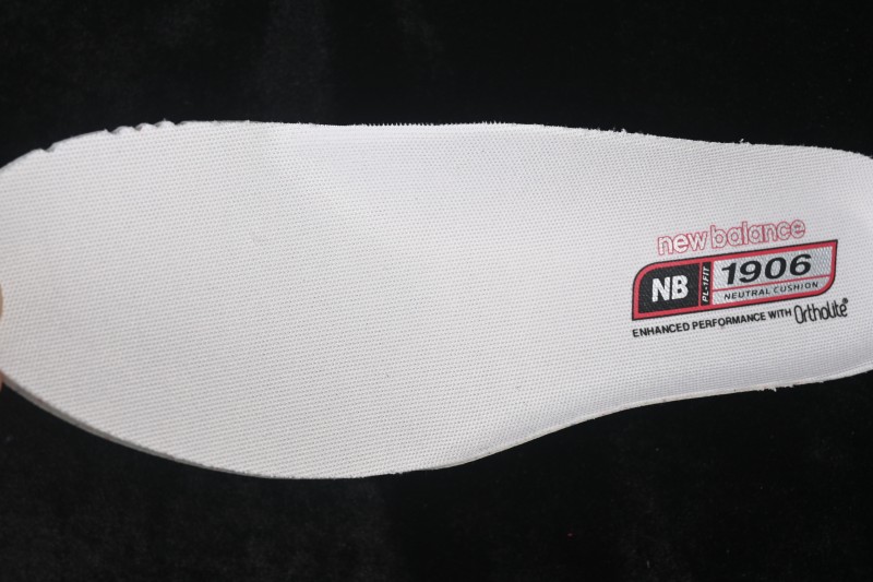 New Balance 1906 Retro Running Shoes with Lightweight Cowhide Leather and T-Beam Arch Support - U1906RCI