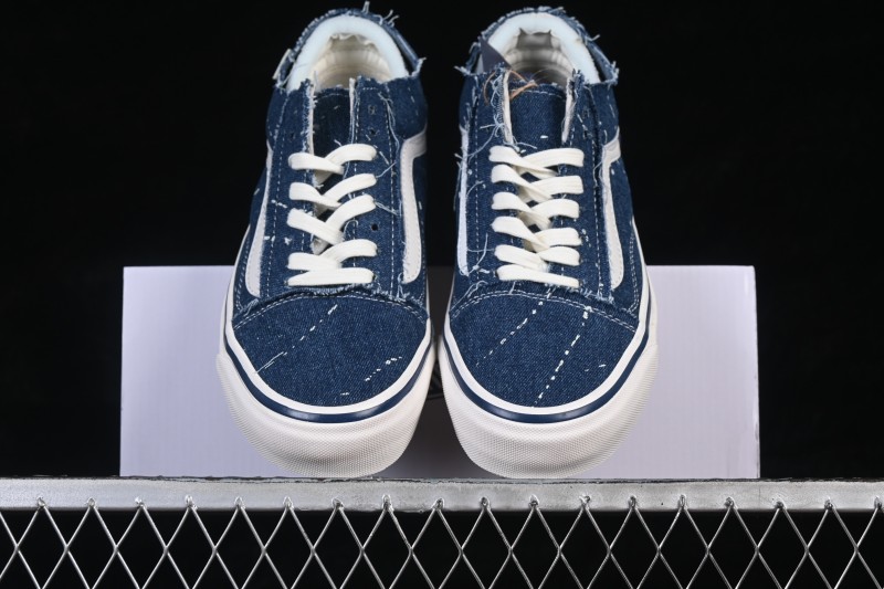 Vans Old Skool Frayed Low-Top Skateboarding Shoes - VN000E9HGTL