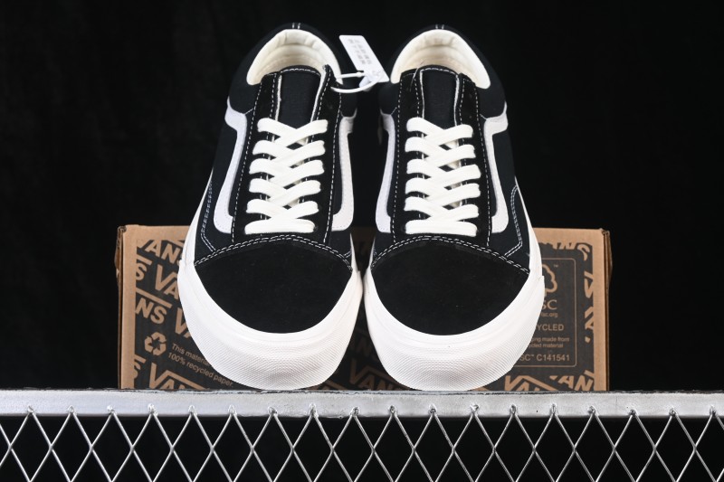 Vans Old Skool Low Top Casual Skateboarding Shoes - VN0005UB1KP