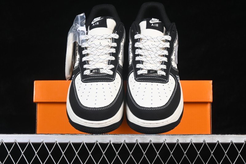 Nike Air Force 1 '07 Low Basketball Shoes with Classic Black White Grey Colorway - KG6699-F28