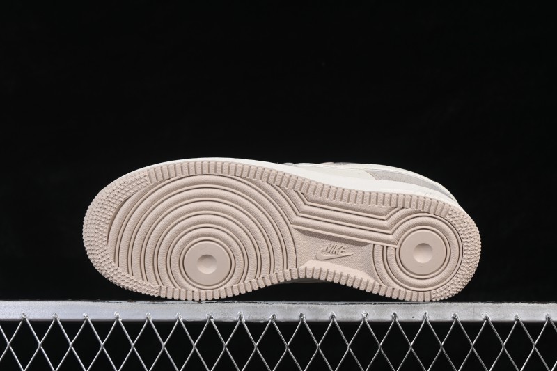 Nike Air Force 1 '07 Low Collaboration Basketball Shoes with Cream Grey Tone and Full-Length Air Cushion - XL1979-129