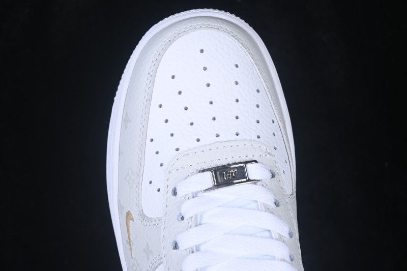 Nike Air Force 1 '07 Low Casual Skateboarding Shoes with Full-Length Air Cushion - IV5732-100