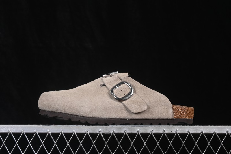 Birkenstock Gizeh Sandals with Soft Footbed and Croc-Embossed Design - 0560771