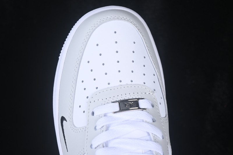 Nike Air Force 1 '07 Low Basketball Shoes with Full-Length Air Cushion - CZ0270-106