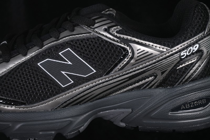 New Balance 509 Retro Running Shoes for Men with Cushioned Comfort - U509E1