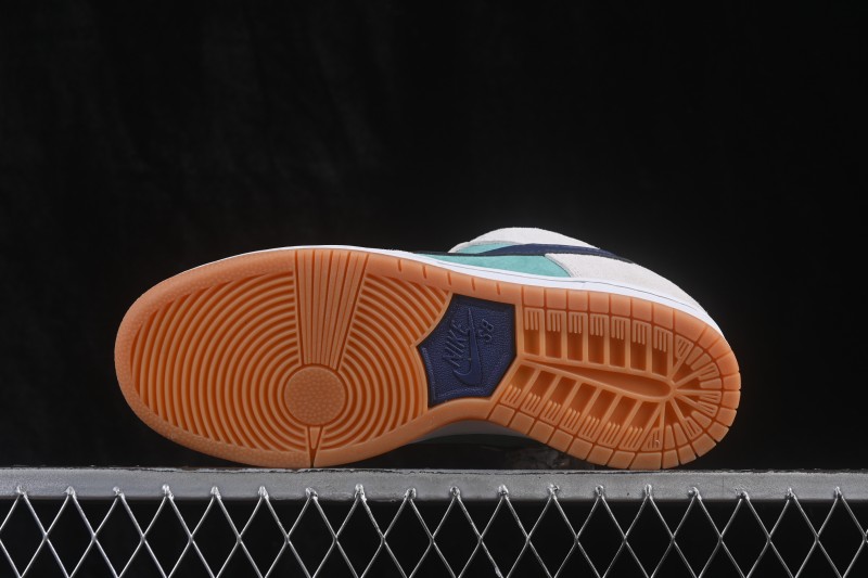 Nike SB Dunk Low Skateboarding Shoes with Cushioned Collar - HQ1625-300