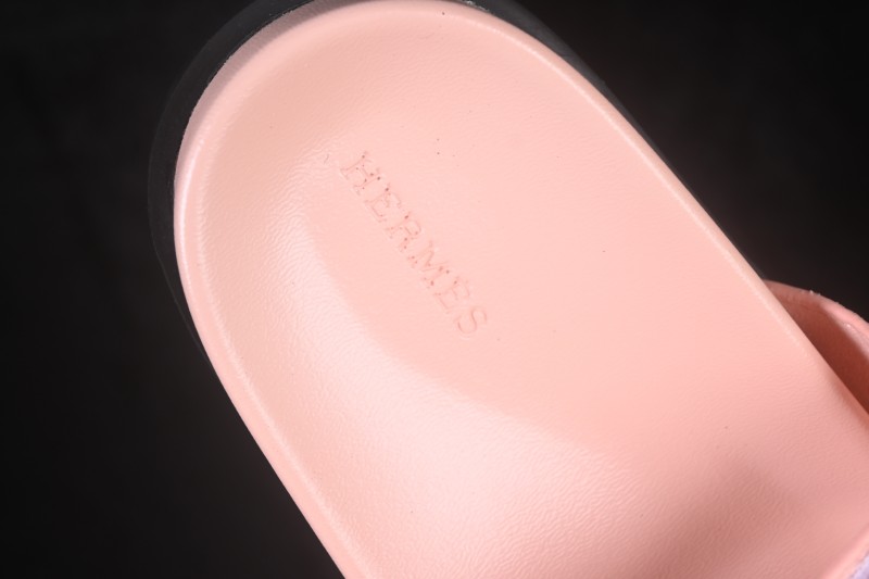 Hermes Chypre Flat Slide Sandals with Toe Loop - AJE5