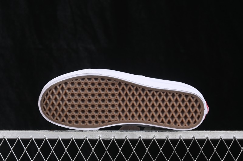 Vans Authentic 44 Low-Top Casual Skateboarding Shoes with Vulcanized Sole - VN0A4BV91WX