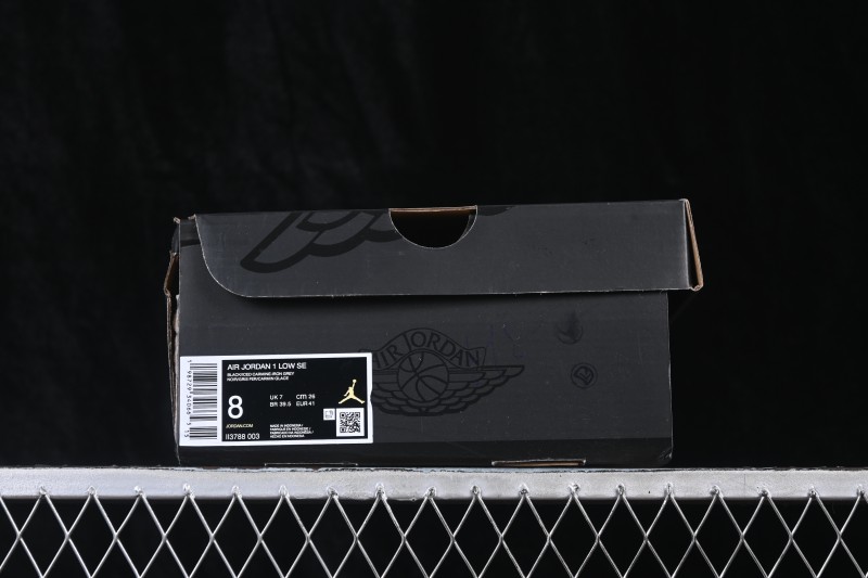 Nike Air Jordan 1 Low Retro Basketball Shoes with Classic Colorway and Premium Leather - II3788-003