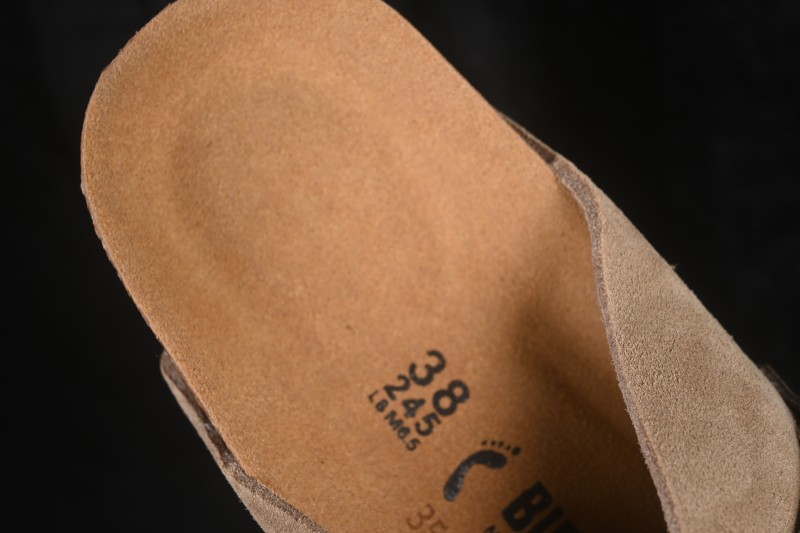 Birkenstock Sandals Collection with Soft Leather Lining and Cushioned Midsole - 1015573