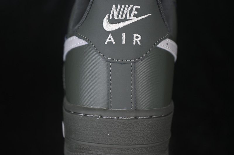 Nike Air Force 1 '07 Low Low-Top Casual Sneakers with Full-Length Air Cushion - IV5732-001