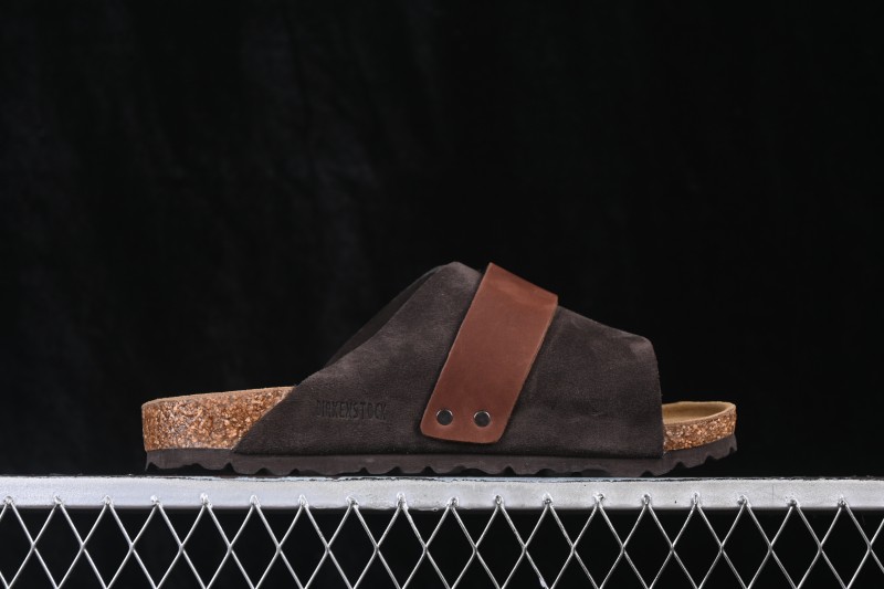 Birkenstock Suede Shearling-Lined Clog Mocha Brown - 1015572